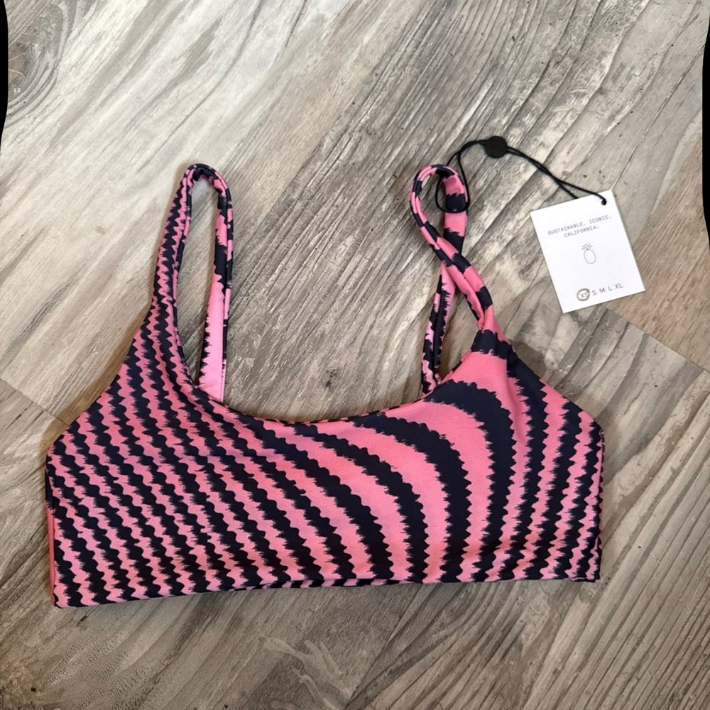 Skatie Mya Top Santa Cruz Print XS NWT